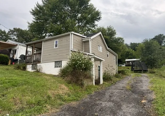 Photo 1 of Single family home for sale at 1227 Davis Ave, Canton Twp, PA 15301 | MLS# 1769206 | Listing updated on 2026-09-10