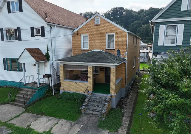Single family home for sale at 704 5th Avenue, Ford City Boro, PA 16226 | MLS# 1769207
