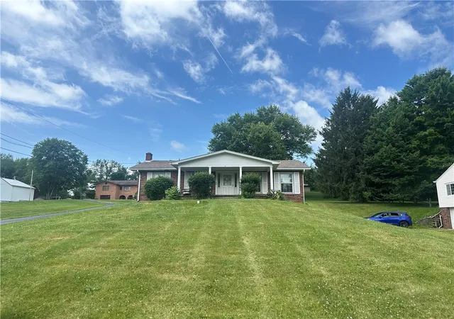 Photo 1 of Single family home for sale at 129 Campmeeting Rd, Findlay Twp, PA 15026 | MLS# 1769236 | Listing updated on 2026-10-12