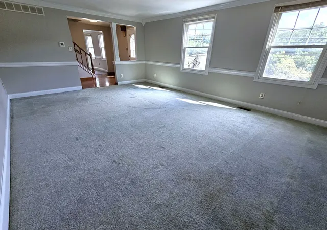 Photo 4 of Single family home for sale at 1443 E Beau St, South Strabane, PA 15301 | MLS# 1769277 | Listing updated on 2026-09-13