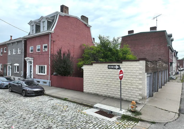 Photo 2 of Multi family home for sale at 15 S 14th Street, South Side, PA 15203 | MLS# 1769300 | Listing updated on 2026-09-14