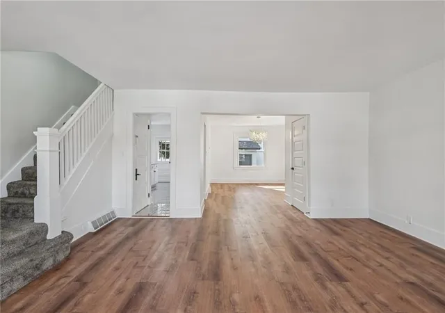 Photo 4 of Single family home for sale at 510 Virginia Ave, Oakmont, PA 15139 | MLS# 1769328 | Listing updated on 2026-09-14