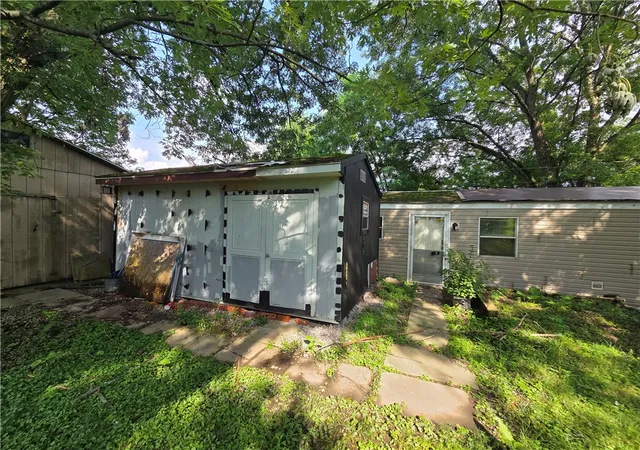 Photo 4 of Single family home for sale at 807 Beatty Village Rd, Latrobe, PA 15650 | MLS# 1769368 | Listing updated on 2026-09-03