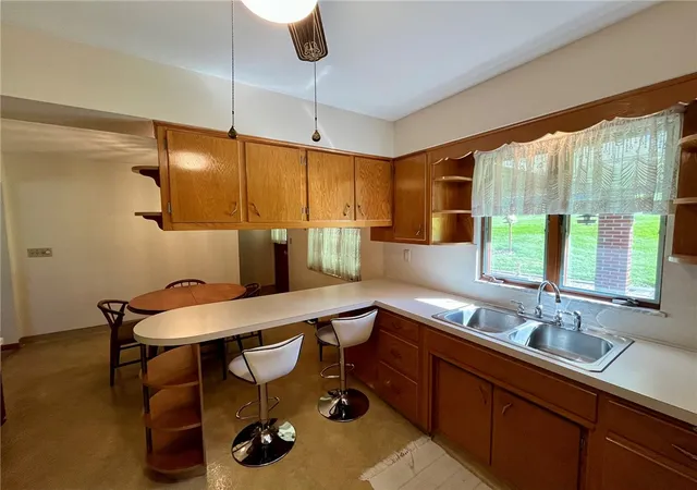 Photo 3 of Single family home for sale at 305 Mcclelland Rd, North Strabane, PA 15317 | MLS# 1769093 | Listing updated on 2026-09-14