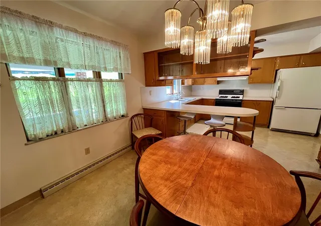 Photo 4 of Single family home for sale at 305 Mcclelland Rd, North Strabane, PA 15317 | MLS# 1769093 | Listing updated on 2026-09-14