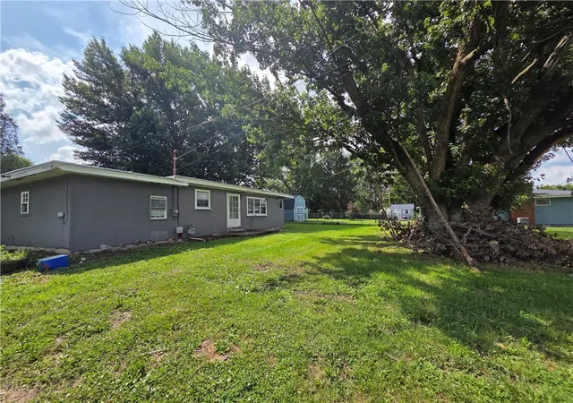 Photo 3 of Single family home for sale at 606 Scott Ave, Scottdale, PA 15683 | MLS# 1769395 | Listing updated on 2026-09-03
