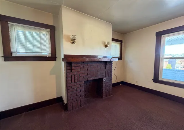 Photo 4 of Single family home for sale at 718 7th Avenue, Coraopolis, PA 15108 | MLS# 1769406 | Listing updated on 2026-10-21