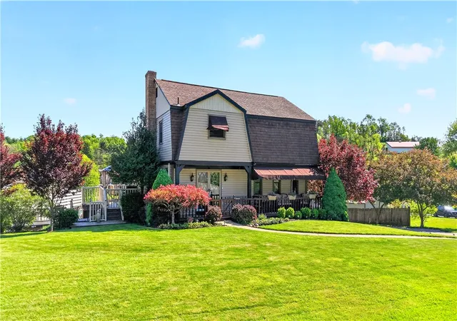 Photo 2 of Single family home for sale at 130 Grouse Dr, Elizabeth Twp/boro, PA 15037 | MLS# 1769399 | Listing updated on 2026-09-10