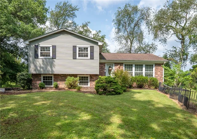 Photo 1 of Single family home for sale at 297 Gravel Hl Rd, Unity  Twp, PA 15650 | MLS# 1769276 | Listing updated on 2026-09-02
