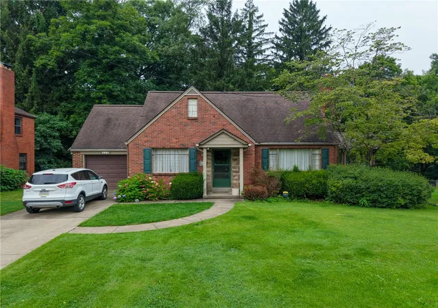 Photo 1 of Single family home for sale at 209 Glenview Dr, New Kensington, PA 15068 | MLS# 1769244 | Listing updated on 2026-09-16