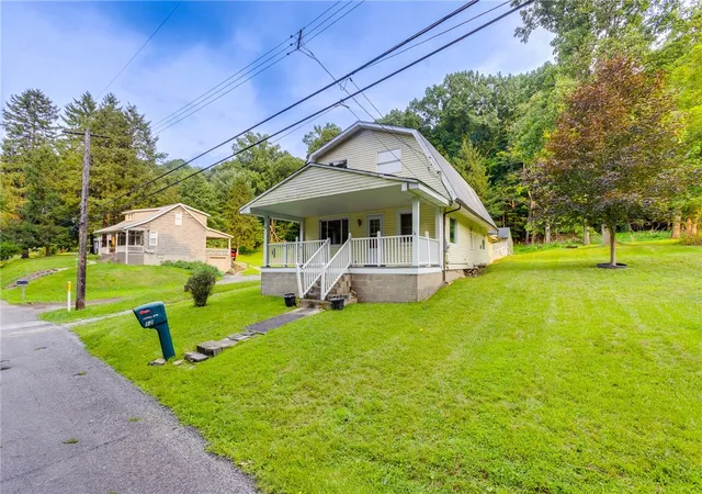 Photo 1 of Single family home for sale at 12 Rhodes Ave, Aleppo, PA 15143 | MLS# 1769429 | Listing updated on 2026-09-11