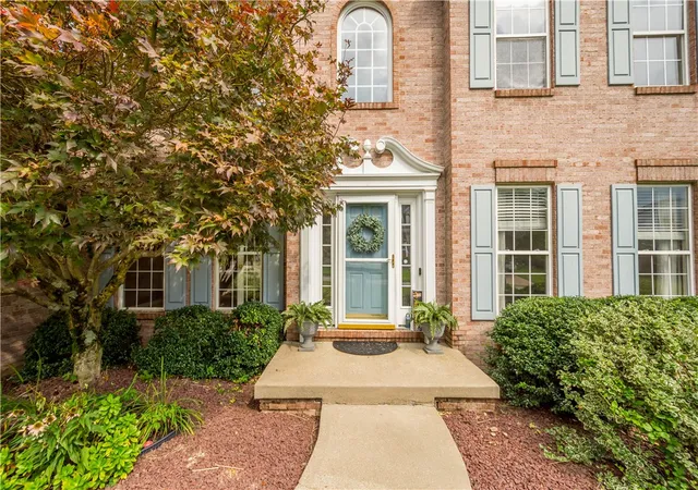 Photo 2 of Single family home for sale at 197 Valley View Dr, Rostraver, PA 15012 | MLS# 1769223 | Listing updated on 2026-09-14