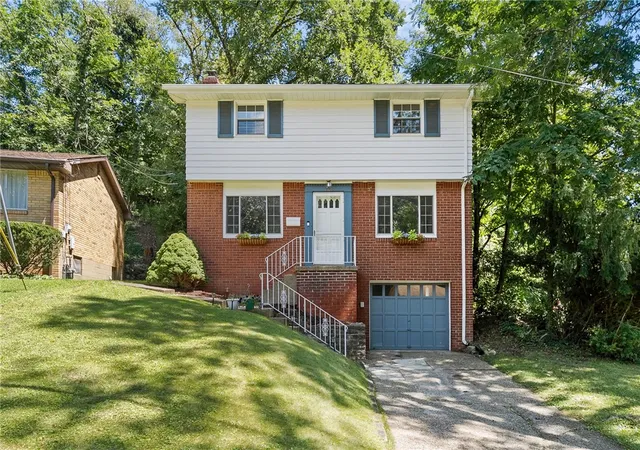 Photo 1 of Single family home for sale at 128 Le Grande Dr, Forest Hills Boro, PA 15221 | MLS# 1769086 | Listing updated on 2026-09-10