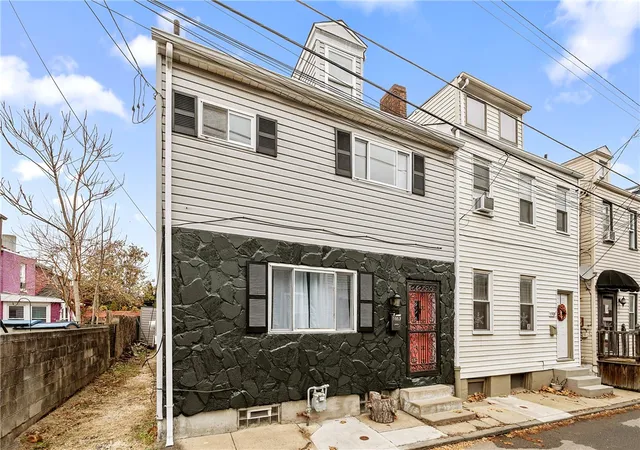 Photo 1 of Single family home for sale at 1907 Fox Way, South Side, PA 15203 | MLS# 1769241 | Listing updated on 2026-09-04