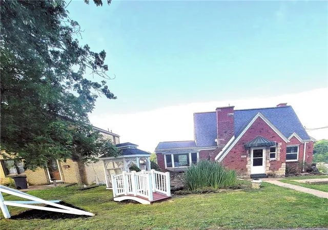 Photo 1 of Single family home for sale at 5907 Rodgers St, Lincoln Place, PA 15207 | MLS# 1769364 | Listing updated on 2026-10-18