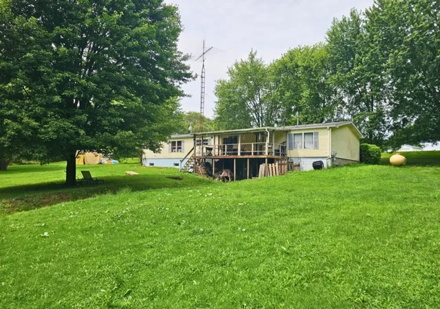 Photo 3 of Sale Pending at 673 Pulaski Mercer Rd, E Lackawannock Twp, PA 16137 | MLS# 1769423 | Listing updated on 2026-09-10