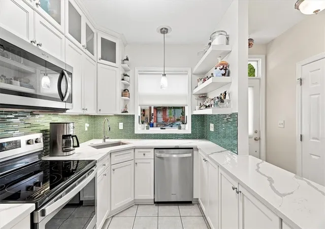 Photo 4 of Townhouse for sale at 1711 Wharton St, South Side, PA 15203 | MLS# 1769275 | Listing updated on 2026-09-08