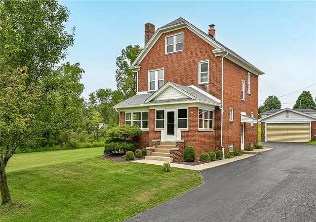 Photo 2 of Single family home for sale at 26 Overlook Ln, Bessemer, PA 16112 | MLS# 1769458 | Listing updated on 2026-09-09