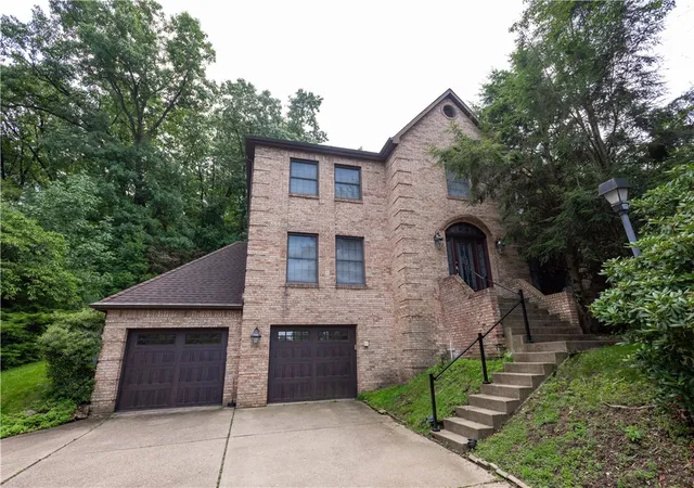 Single family home for sale at 302 High Oaks Ct, McCandless, PA 15090 | MLS# 1769359