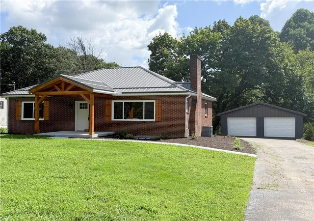Photo 1 of Single family home for sale at 4533 Ridgeview Dr, Hempfield Twp, PA 15601 | MLS# 1769464 | Listing updated on 2026-09-14