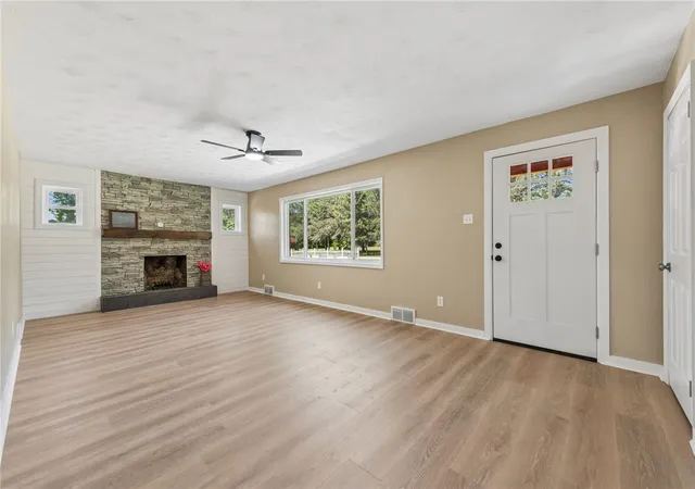 Photo 3 of Single family home for sale at 4533 Ridgeview Dr, Hempfield Twp, PA 15601 | MLS# 1769464 | Listing updated on 2026-09-14