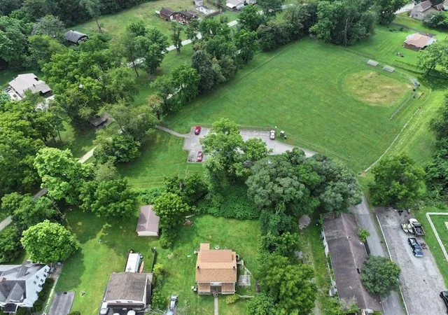 Photo 4 of Single family home for sale at 517 Moray Ln, Elizabeth Twp/boro, PA 15047 | MLS# 1769500 | Listing updated on 2026-09-09