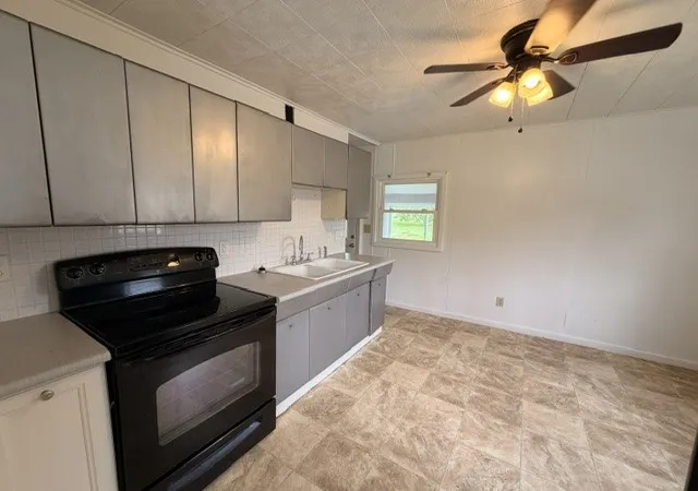 Photo 3 of Single family home for sale at 3702 49th Street, Pulaski Twp, PA 15066 | MLS# 1769511 | Listing updated on 2026-09-02