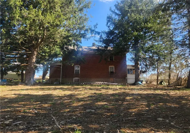 Photo 3 of Single family home for sale at 11 Ramage Ave, Union Twp, PA 15038 | MLS# 1769367 | Listing updated on 2026-09-06