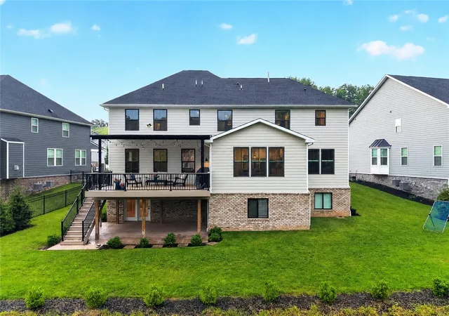 Photo 2 of Single family home for sale at 321 Crest Ln, Adams Twp, PA 16046 | MLS# 1768556 | Listing updated on 2026-09-13
