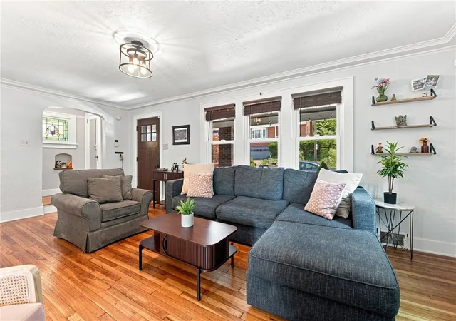 Photo 3 of Single family home for sale at 356 Bracken Ave, Brentwood, PA 15227 | MLS# 1769145 | Listing updated on 2026-09-14