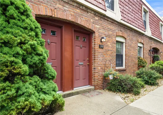 Photo 1 of Condo for sale at 244 Colony Ct, Rosslyn Farms, PA 15205 | MLS# 1769513 | Listing updated on 2026-09-06