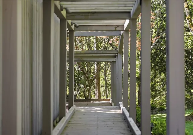 Photo 2 of Sale Pending at 950 Blackburn Rd, Sewickley Heights, PA 15143 | MLS# 1769584 | Listing updated on 2026-09-27