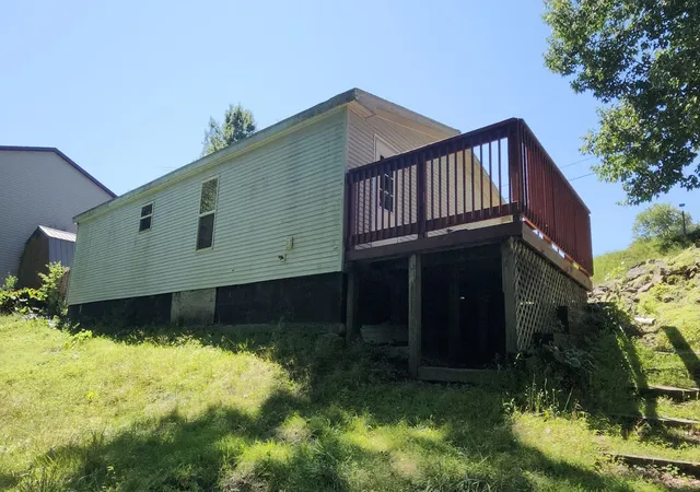Photo 2 of Manufactured home for sale at 34 1st Street, Ellwood City, PA 16117 | MLS# 1769641 | Listing updated on 2026-09-03