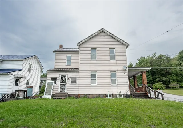 Photo 3 of Manufactured home for sale at 2300 Lovell Ave, Northern Cambria School District, PA 15714 | MLS# 1769640 | Listing updated on 2026-09-11
