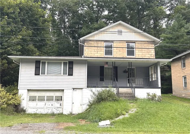 Photo 1 of Single family home for sale at 174 Douglas St, Green/commdre/prchse, PA 15729 | MLS# 1769575 | Listing updated on 2026-09-11