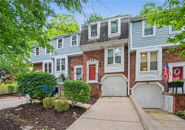 Photo 1 of Townhouse for sale at 127 Spruce Ct, Ross Twp, PA 15229 | MLS# 1769648 | Listing updated on 2026-09-12