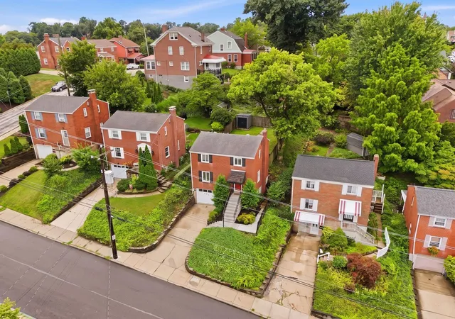 Photo 3 of Single family home for sale at 1011 Biltmore Ave, Dormont, PA 15216 | MLS# 1769664 | Listing updated on 2026-09-29