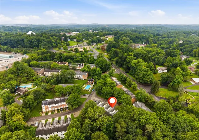 Photo 28 of Condo for sale at 147 Aberdeen Dr, Mc Candless, PA 15237 | MLS# 1769609 | Listing updated on 2026-09-14