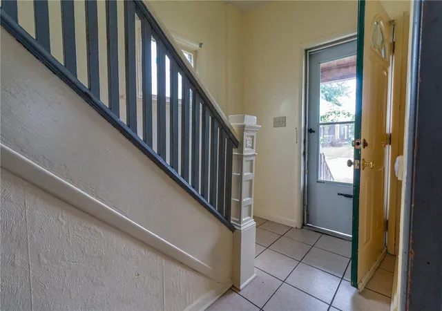Listing Photo 5 - Condo for sale in building located at 768 Baldwin Ave, Sharon, PA 16146