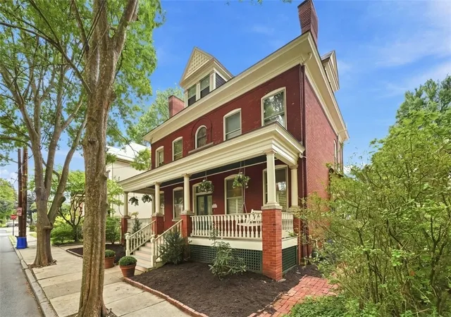 Photo 2 of Single family home for sale at 6022 Jackson St, Highland Park, PA 15206 | MLS# 1769666 | Listing updated on 2026-09-12