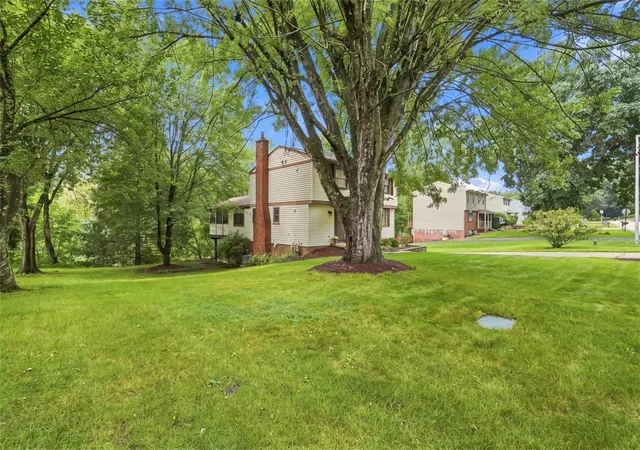 Photo 2 of Single family home for sale at 1852 Wallace, South Park, PA 15129 | MLS# 1769570 | Listing updated on 2026-10-03