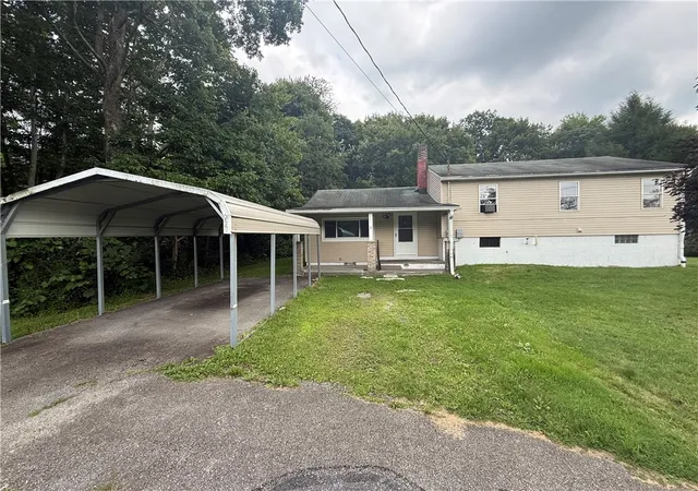 Photo 1 of Single family home for sale at 823 Robb Rd, St Clair Twp, PA 15944 | MLS# 1769713 | Listing updated on 2026-09-01