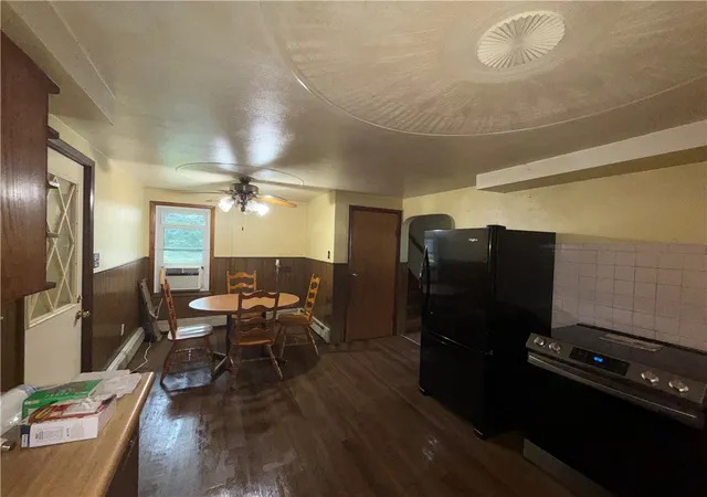 Photo 3 of Single family home for sale at 823 Robb Rd, St Clair Twp, PA 15944 | MLS# 1769713 | Listing updated on 2026-09-01