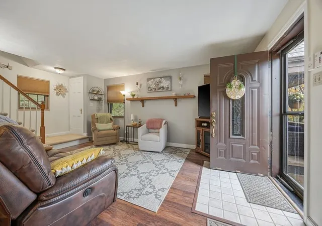 Photo 3 of Single family home for sale at 121 Woodland Dr, Pleasant Hills, PA 15236 | MLS# 1769711 | Listing updated on 2026-10-02