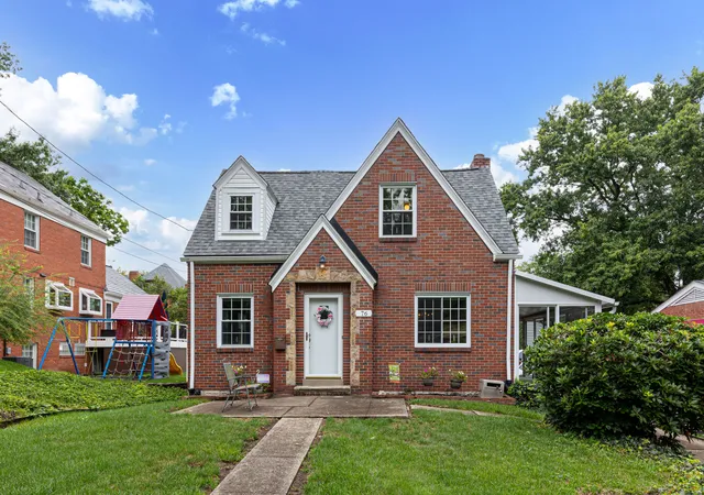 Single family home for sale at 76 Kingston Ave, Crafton, PA 15205 | MLS# 1769719