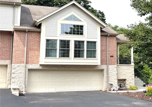 Photo 1 of Condo for sale at 605 Berrington, Bethel Park, PA 15102 | MLS# 1769660 | Listing updated on 2026-09-17