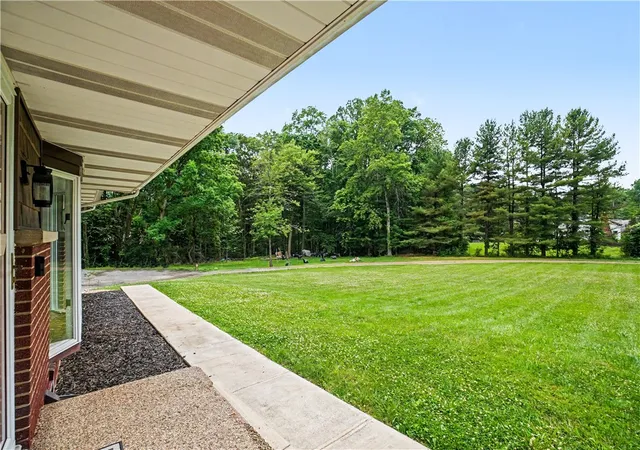 Photo 3 of Single family home for sale at 456 E Maitland Ln, Neshannock Twp, PA 16105 | MLS# 1769637 | Listing updated on 2026-09-01