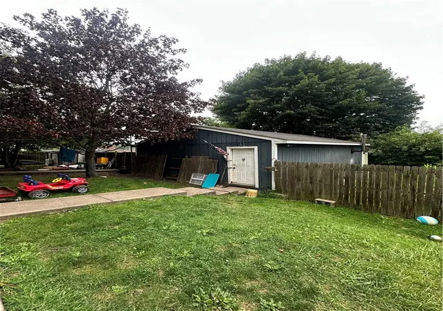 Photo 3 of Single family home for sale at 438 Earl Ave, New Kensington, PA 15068 | MLS# 1769668 | Listing updated on 2026-10-01