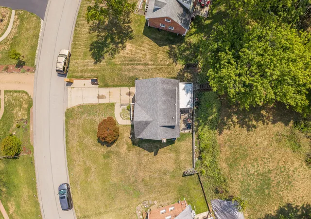 Photo 2 of Single family home for sale at 163 Senate Dr, Pleasant Hills, PA 15236 | MLS# 1769740 | Listing updated on 2026-09-05
