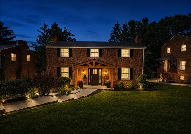 Photo 3 of Single family home for sale at 126 Piper Dr, Mt Lebanon, PA 15234 | MLS# 1769739 | Listing updated on 2026-10-04